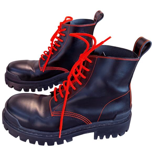 BALENCIAGA: Men's Black Leather "Strike" Boots - EU 42/US 9 - Picture 2 of 6